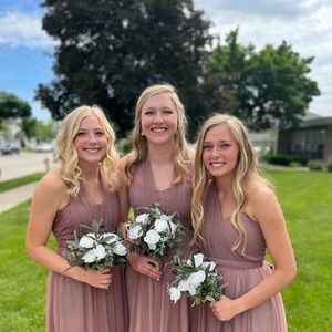 Meet your Posher, Claire